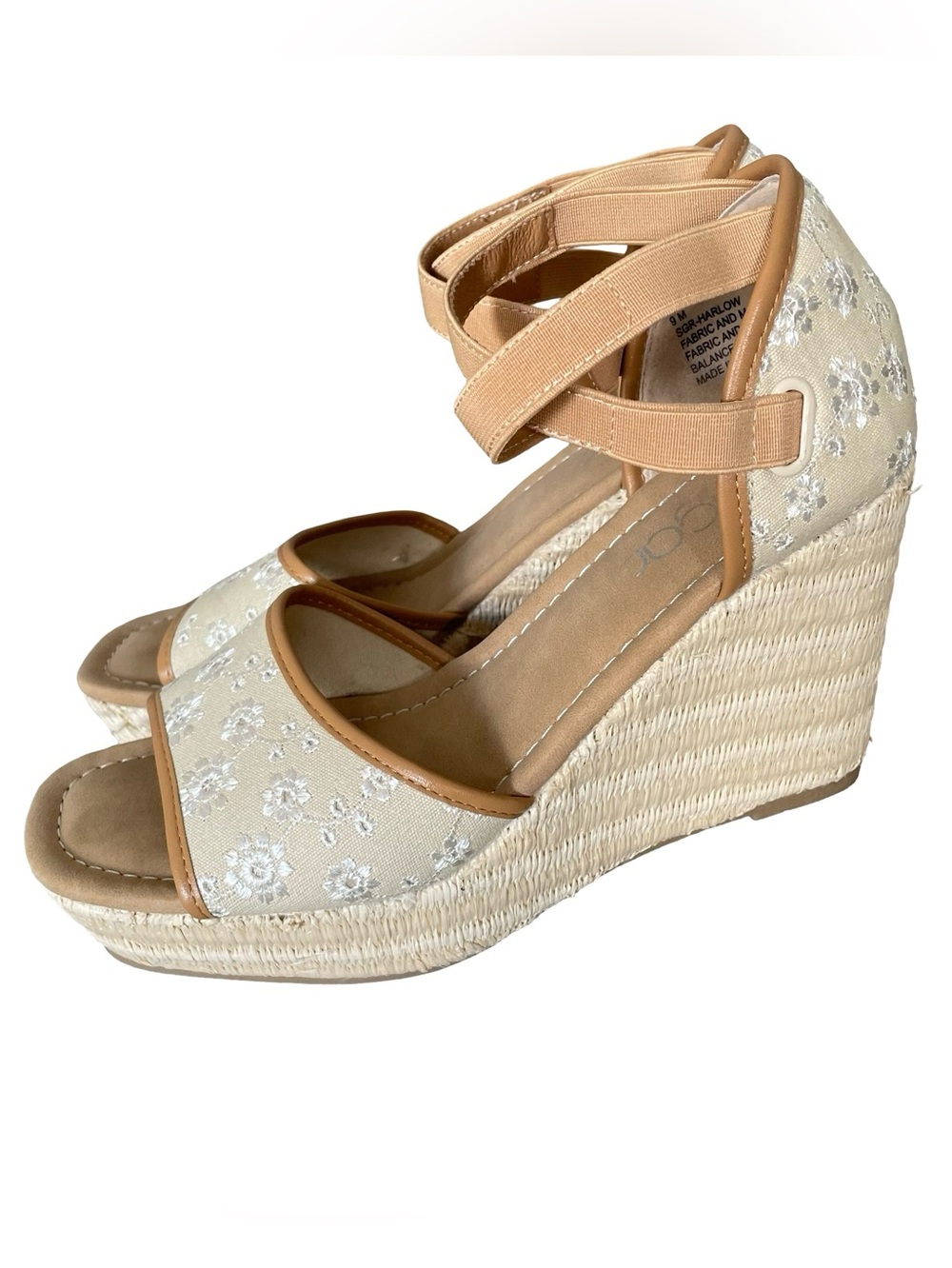 Sugar Harlow Cream Floral Embroidered Wedge Sandals with Tan Trim - Picture 2 of 9